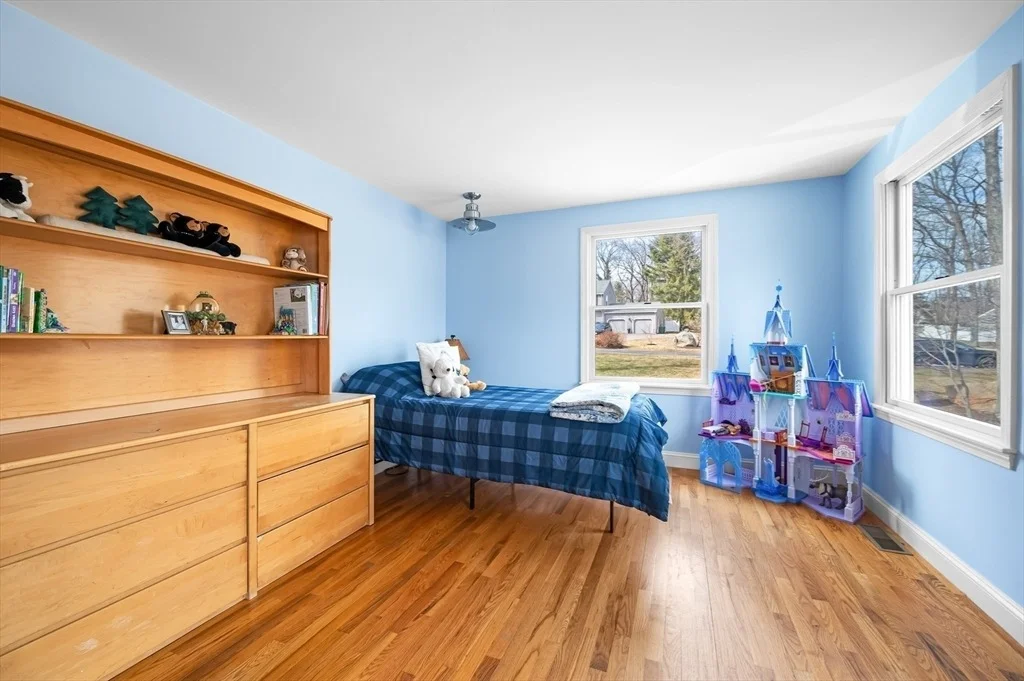 Photo of 49 Stagecoach Dr