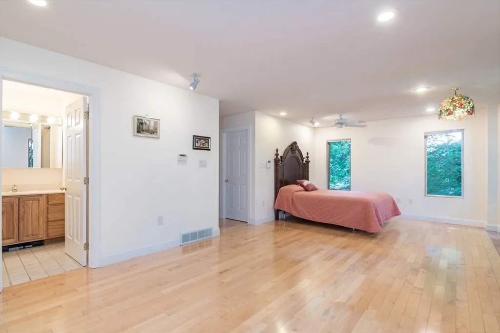 Photo of 62 Fairview Ave