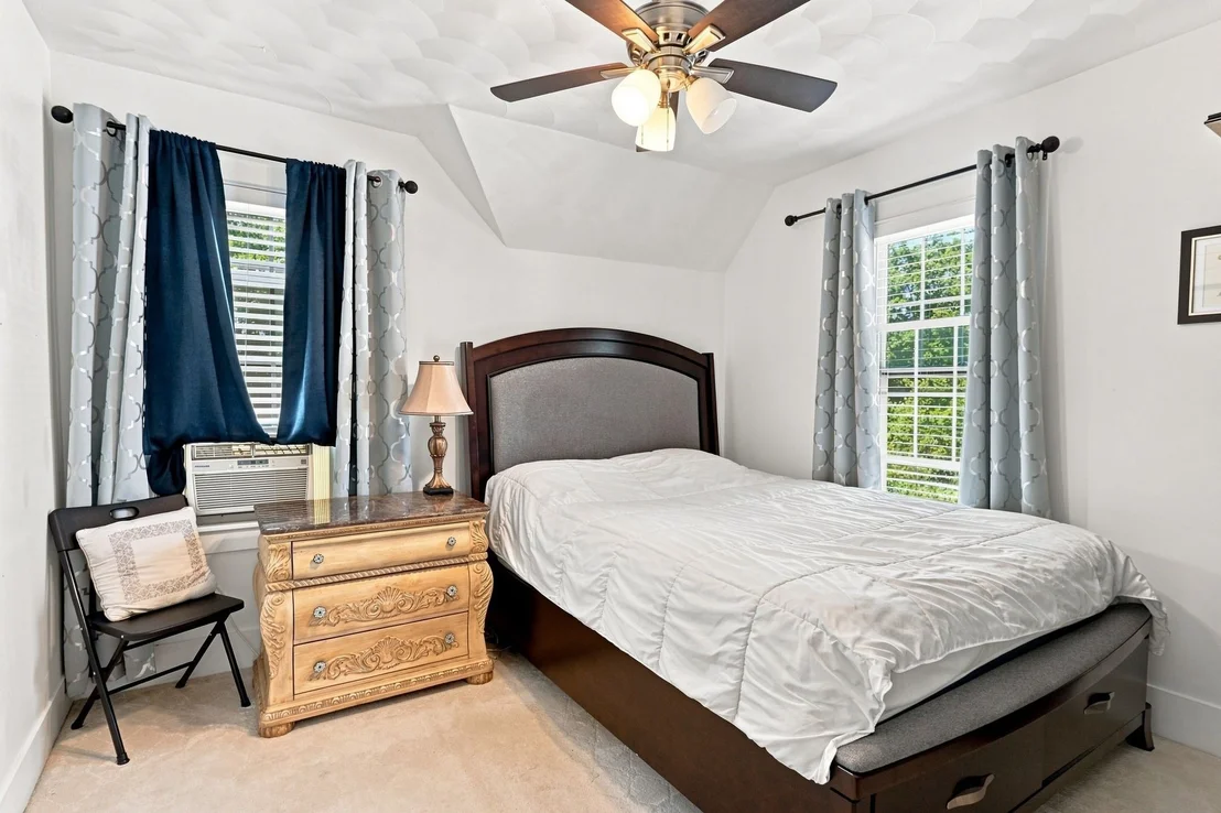 Photo of 27 Elm St