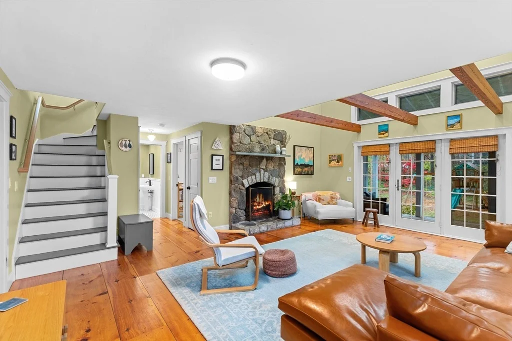 Photo of 3904 Main St