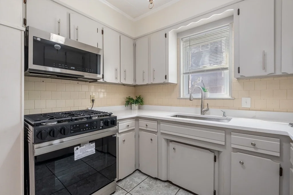 Photo of 155 Grand St