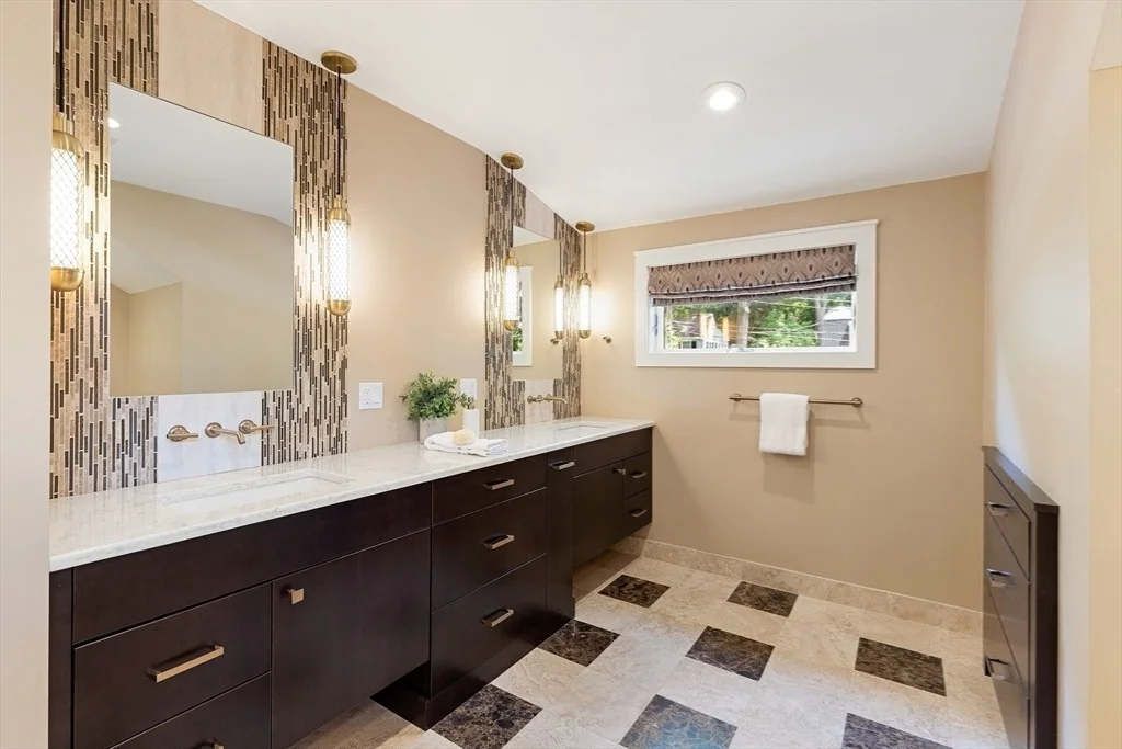 Photo of 25 Richard Road