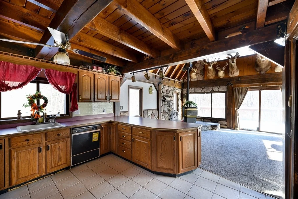 Photo of 375 Belchertown Rd