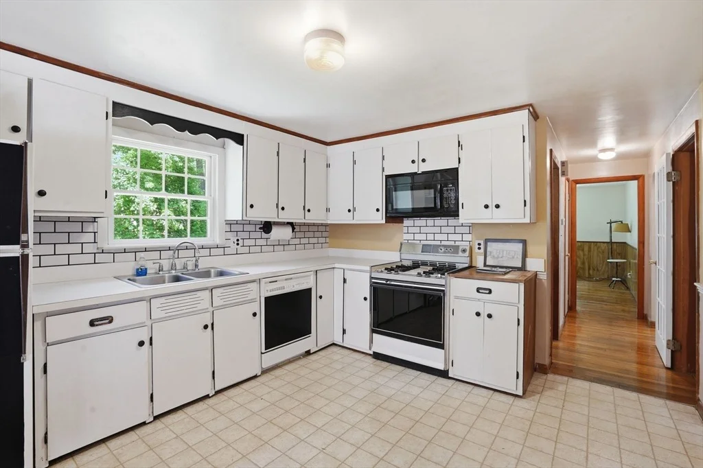 Photo of 33 Cold Spring Rd