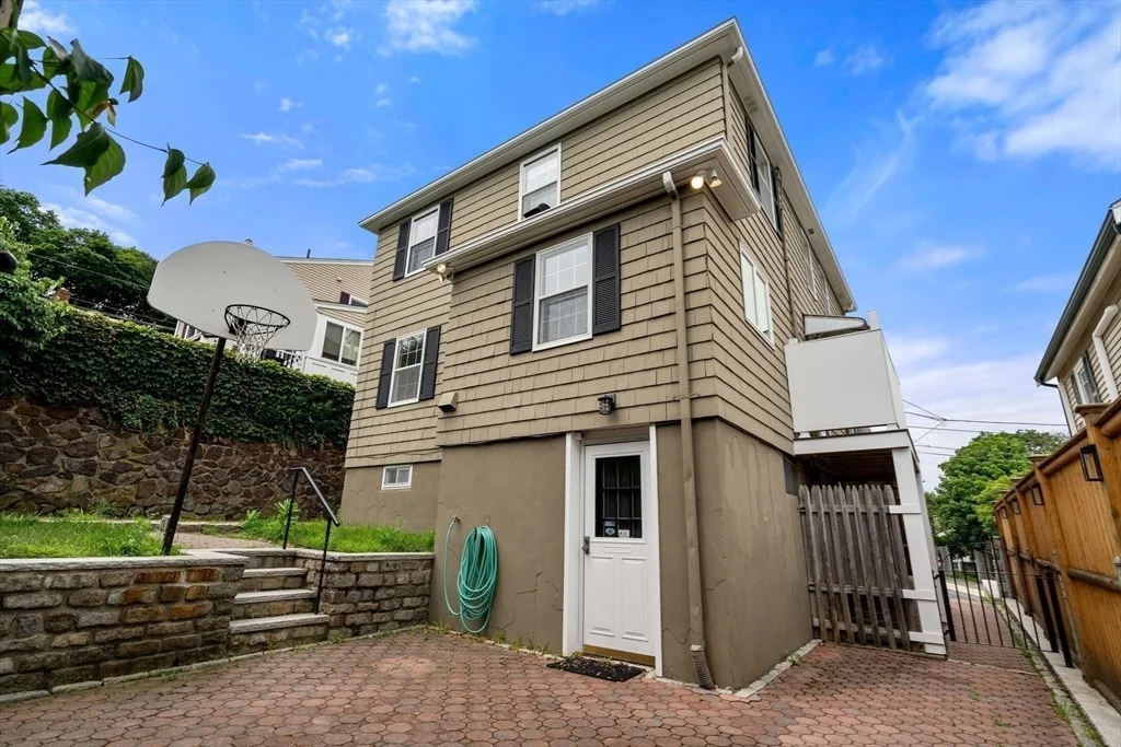 Photo of 30 Rosedale Ave