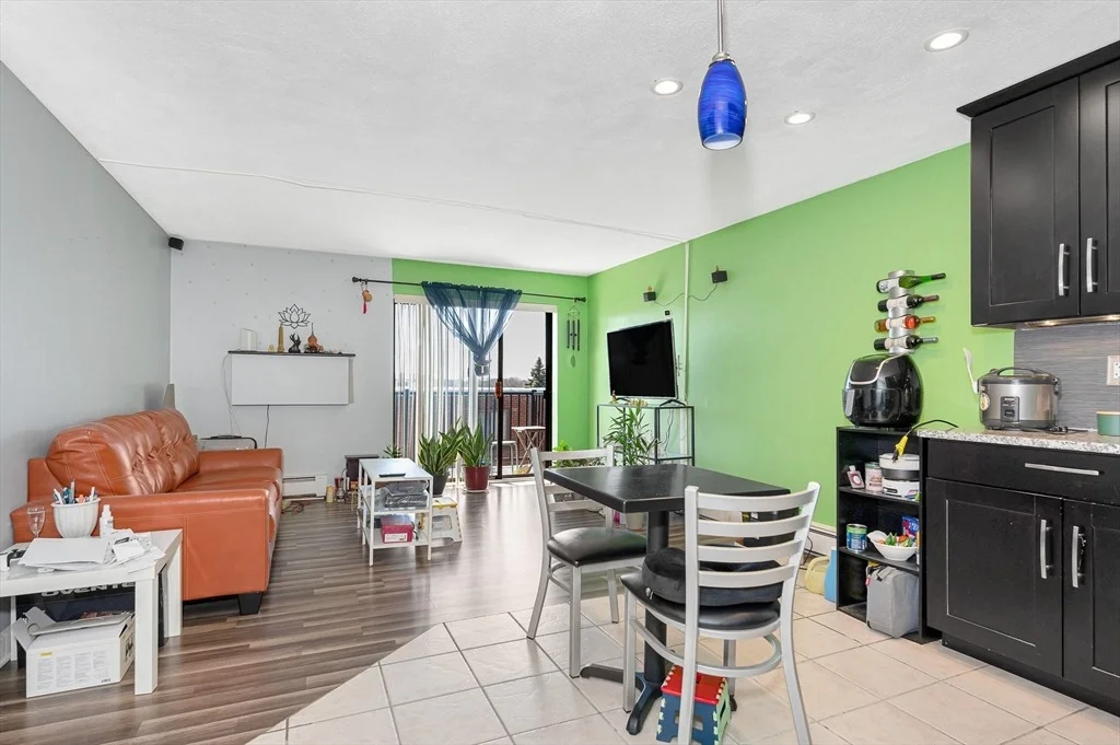 Photo of Unit 21 at 300 Governor Drive