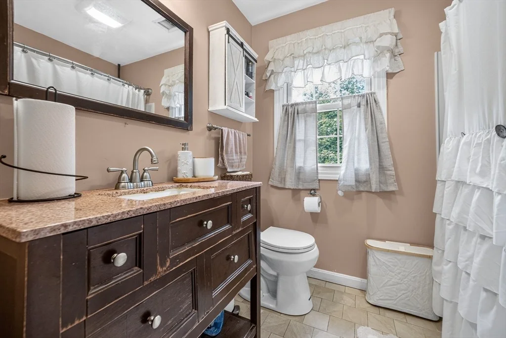 Photo of 165 Pepperell Rd
