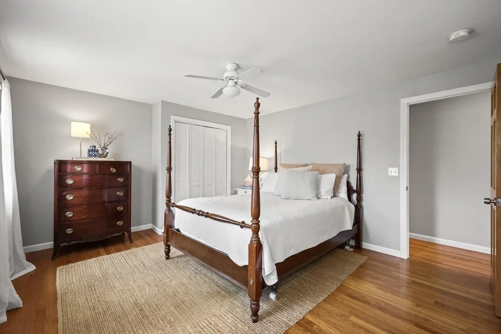 Photo of 9 Metacomet Road