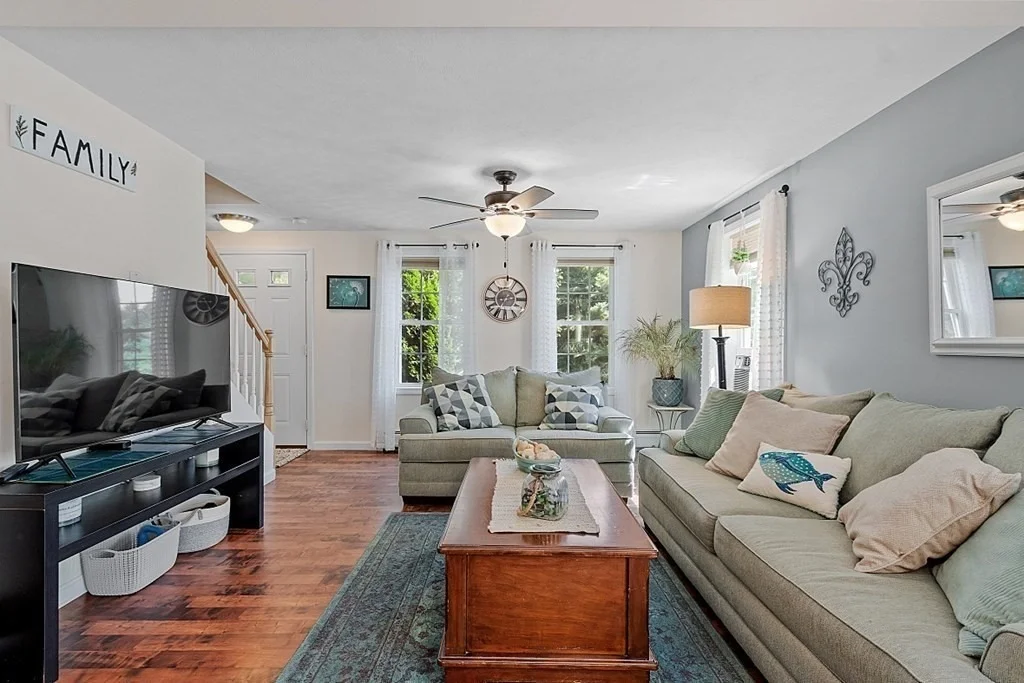 Photo of 93 N Common Rd