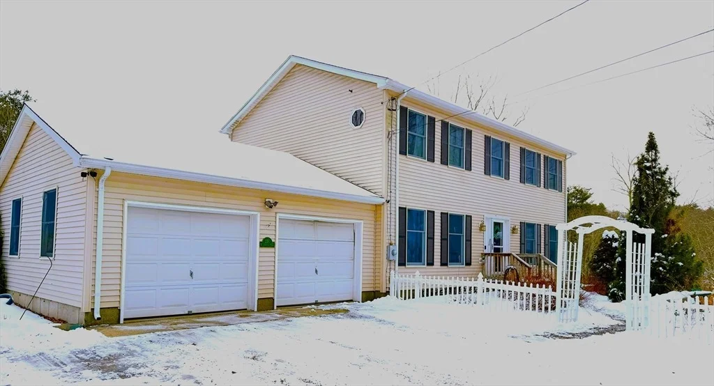 Photo of 276 Belchertown Rd