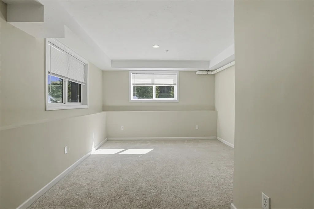 Photo of Unit 4 at 4 John Hancock Dr