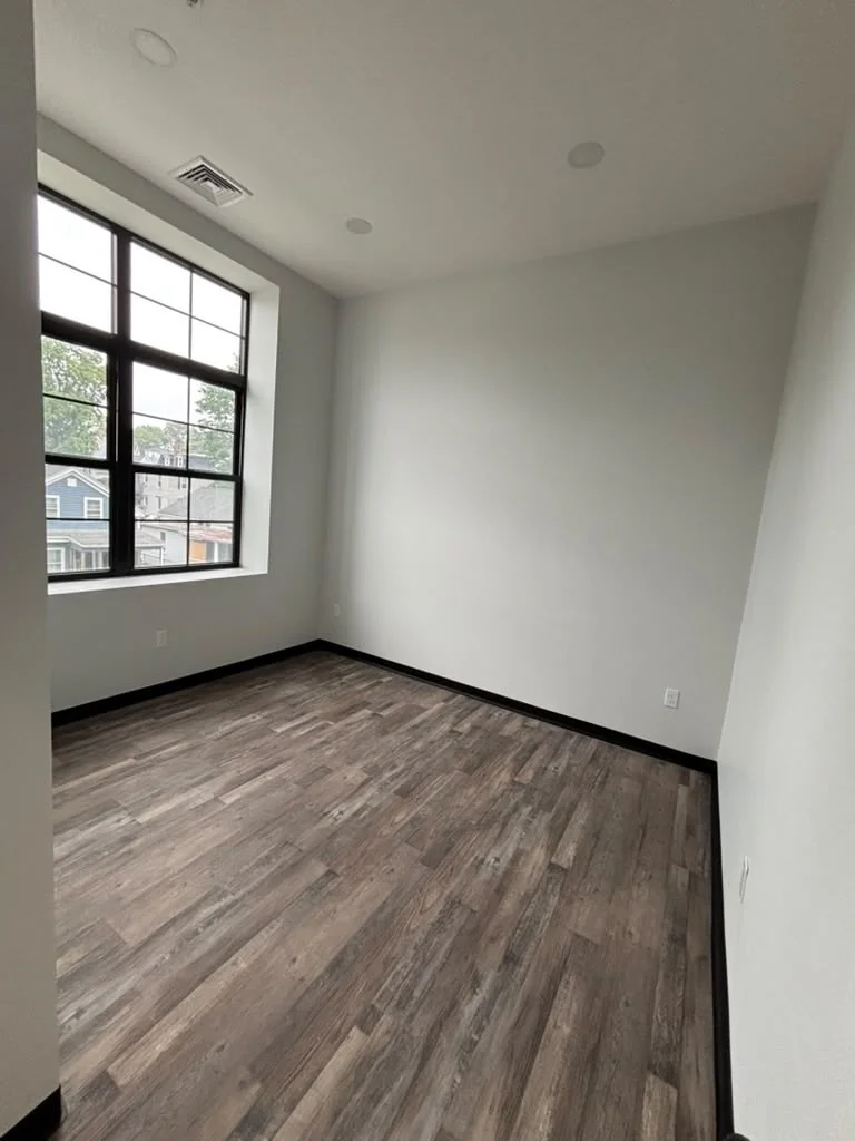 Photo of Unit 102 at 439 Pine St