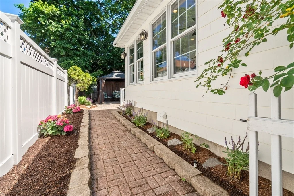 Photo of 62 Shaw Rd