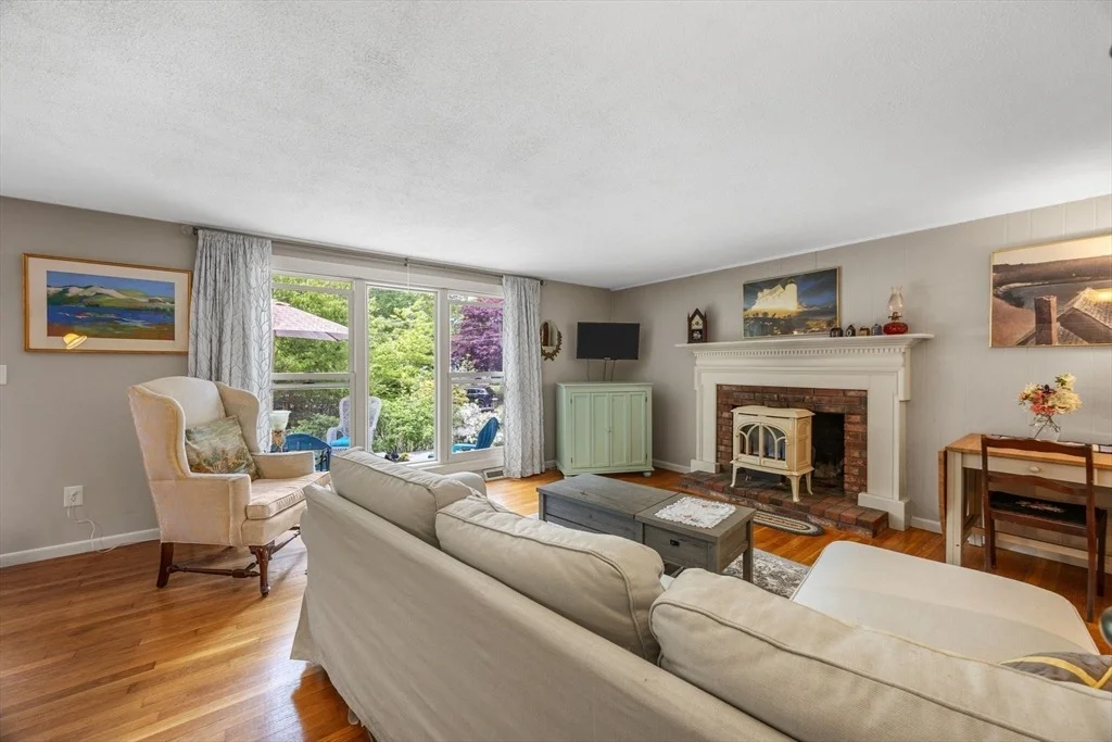 Photo of 105 Taramac Rd
