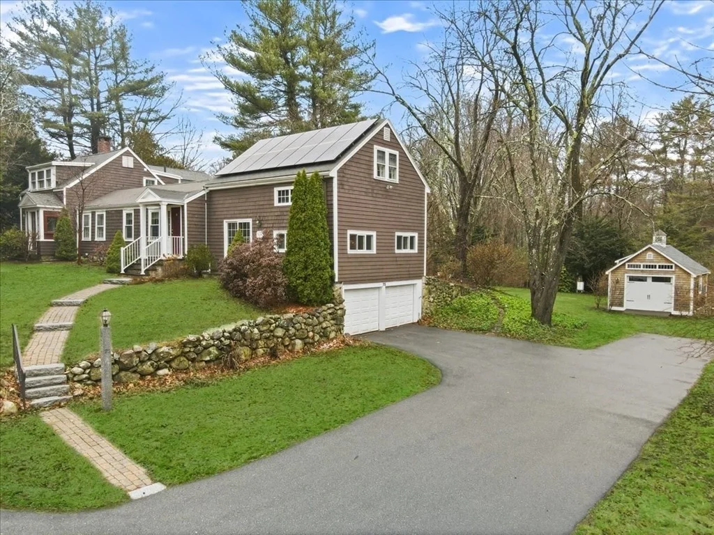 Photo of 75 High Rock