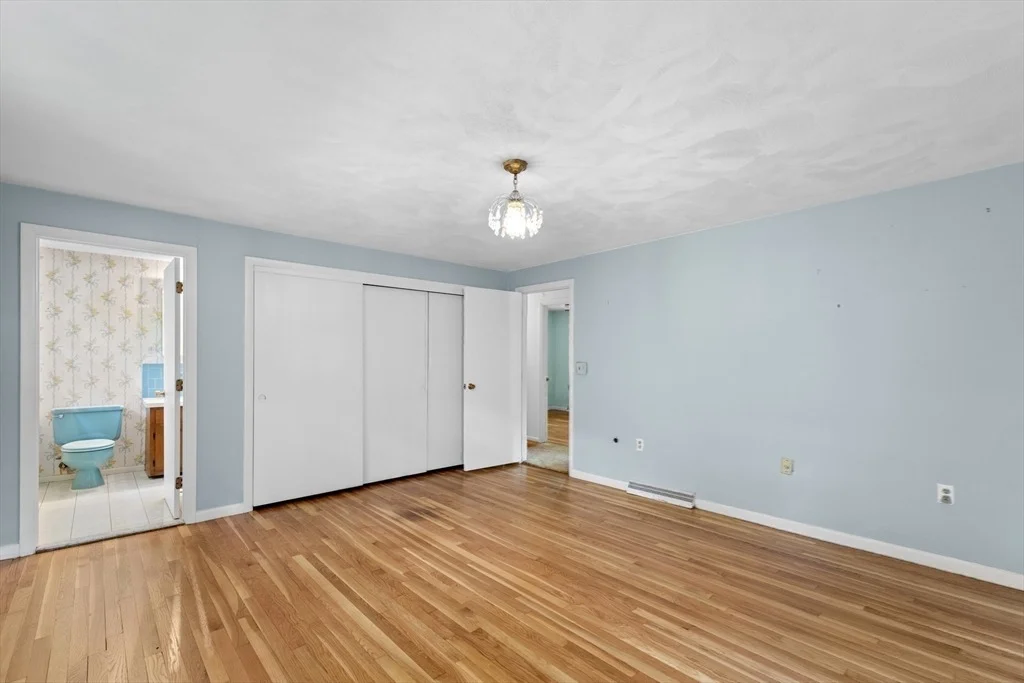 Photo of 14 Oxbow Rd