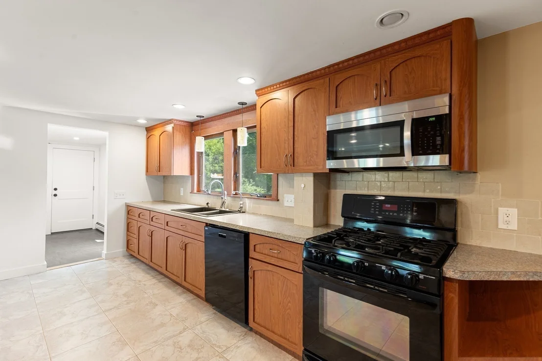 Photo of 67 Maple St