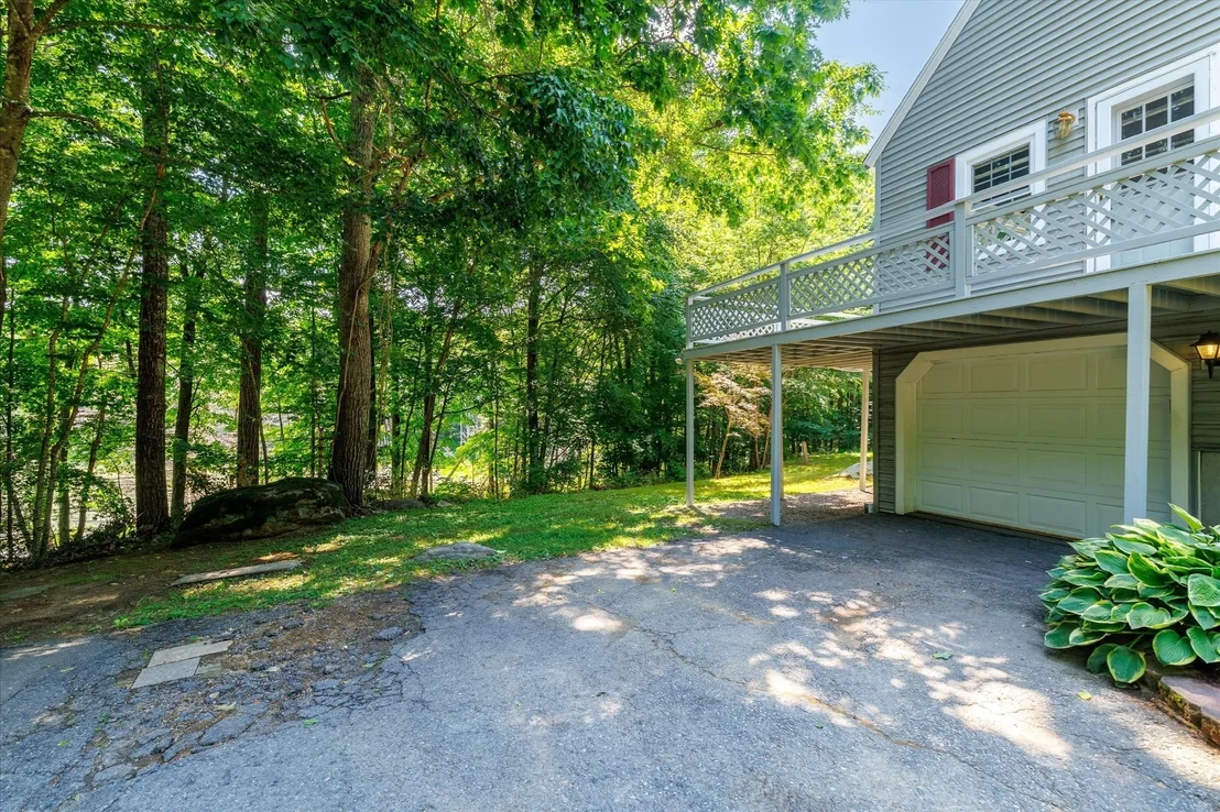 Photo of 37 Breakneck Rd