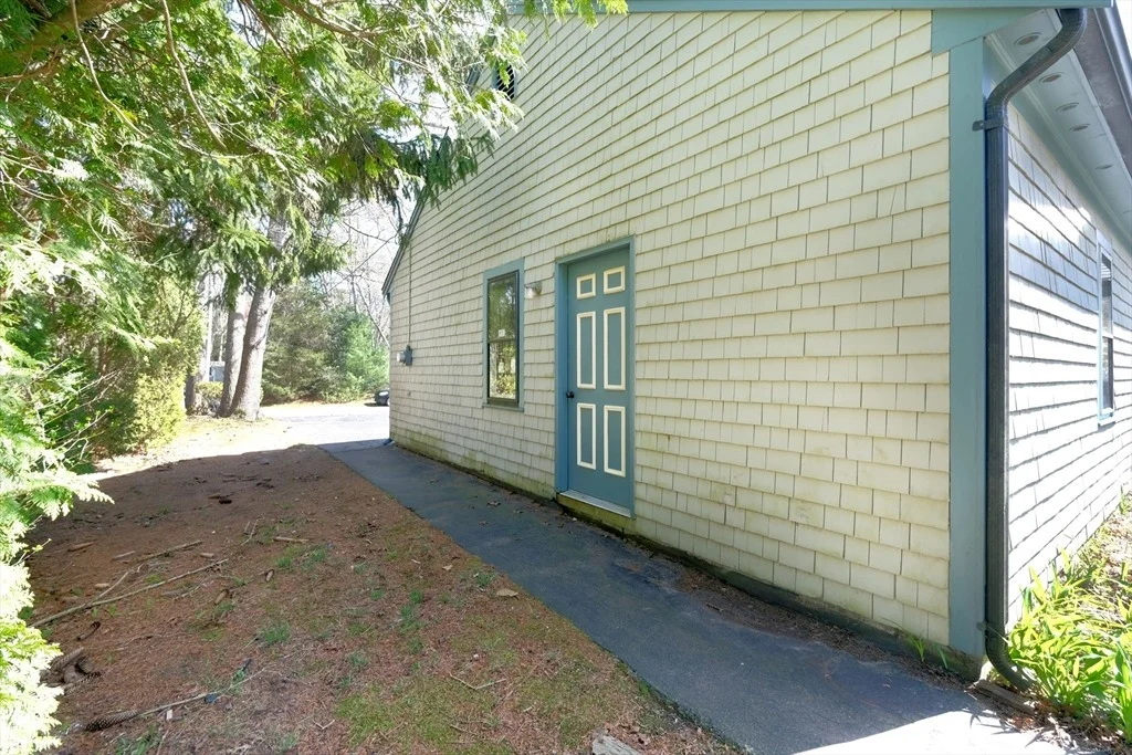 Photo of 79 Bernard Cir