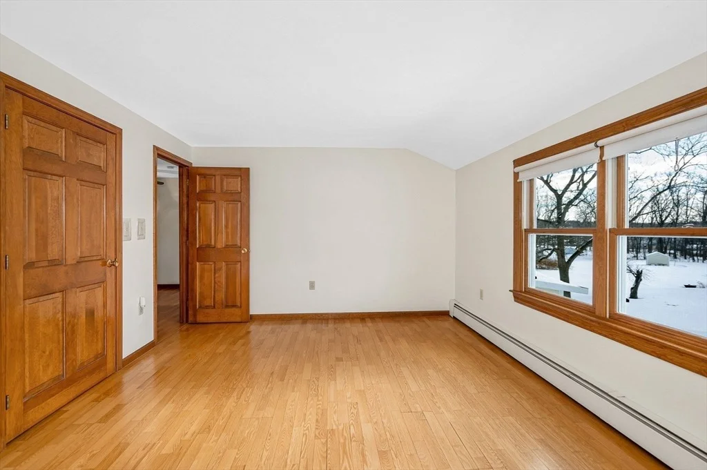 Photo of 287 Fox Ave