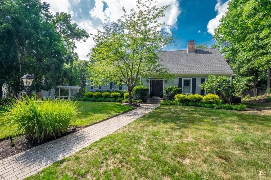 Photo of 37 Spruce Rd