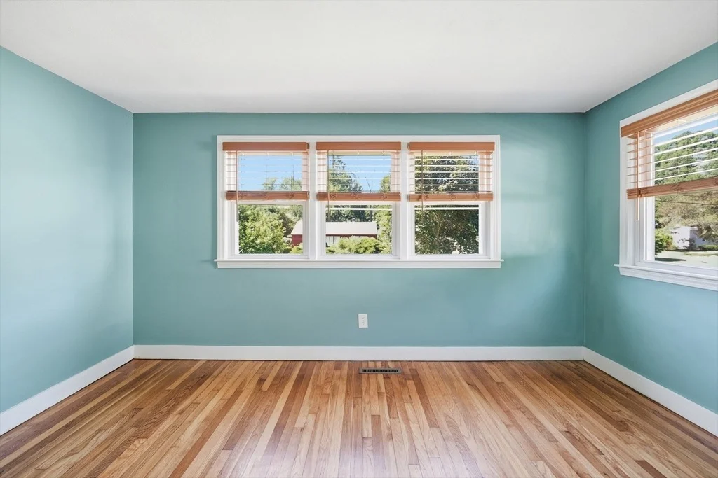 Photo of 9 Pine Dr