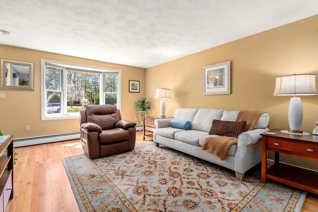 Photo of 9 Davis Road