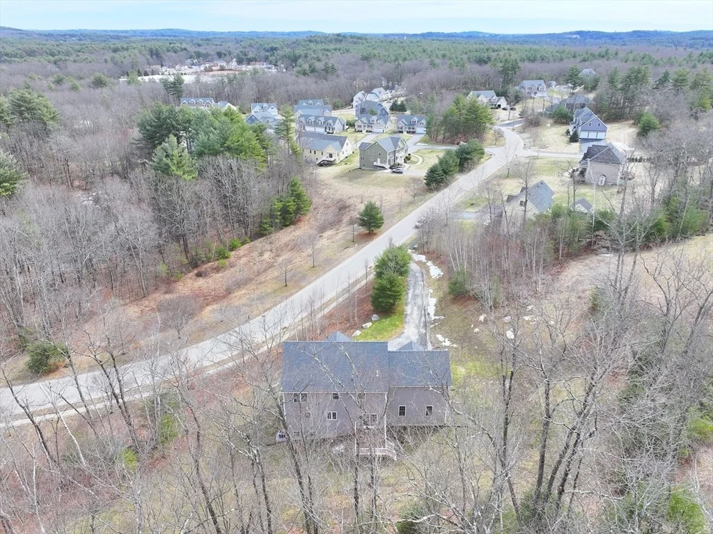 Photo of 76 Robin Hill Rd