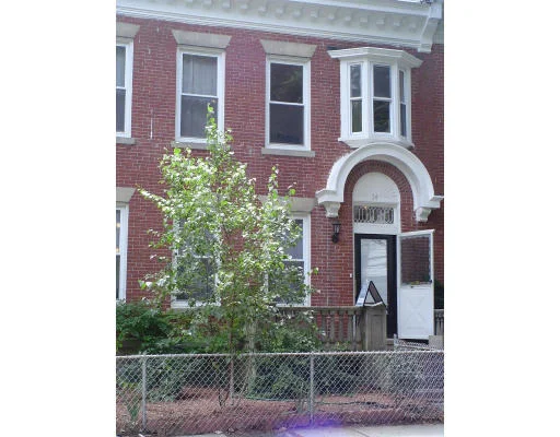 Photo of 34 Leamington Rd