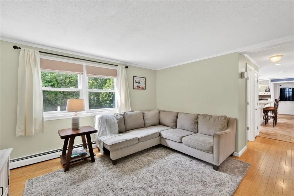 Photo of 51 Lantern Ln