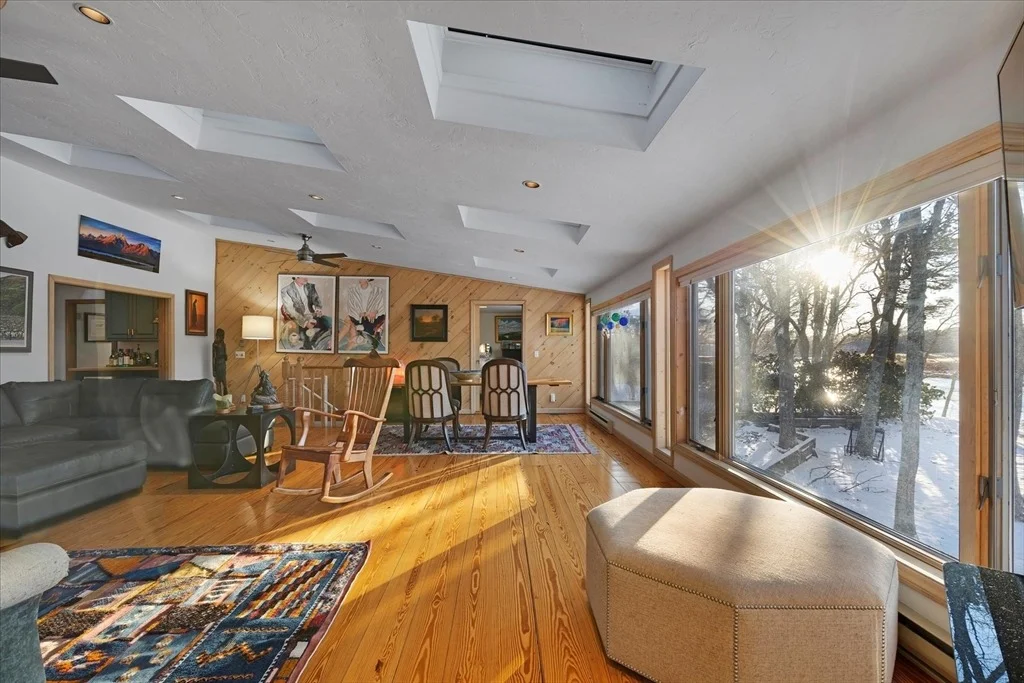 Photo of 443 Elliott Road