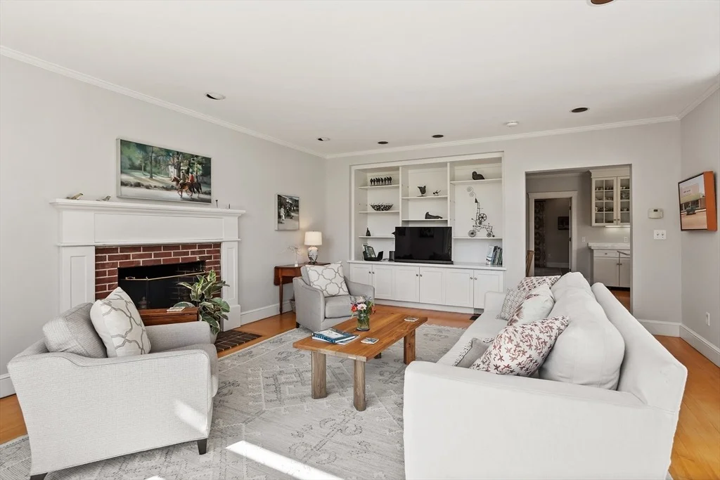 Photo of 612 Lexington