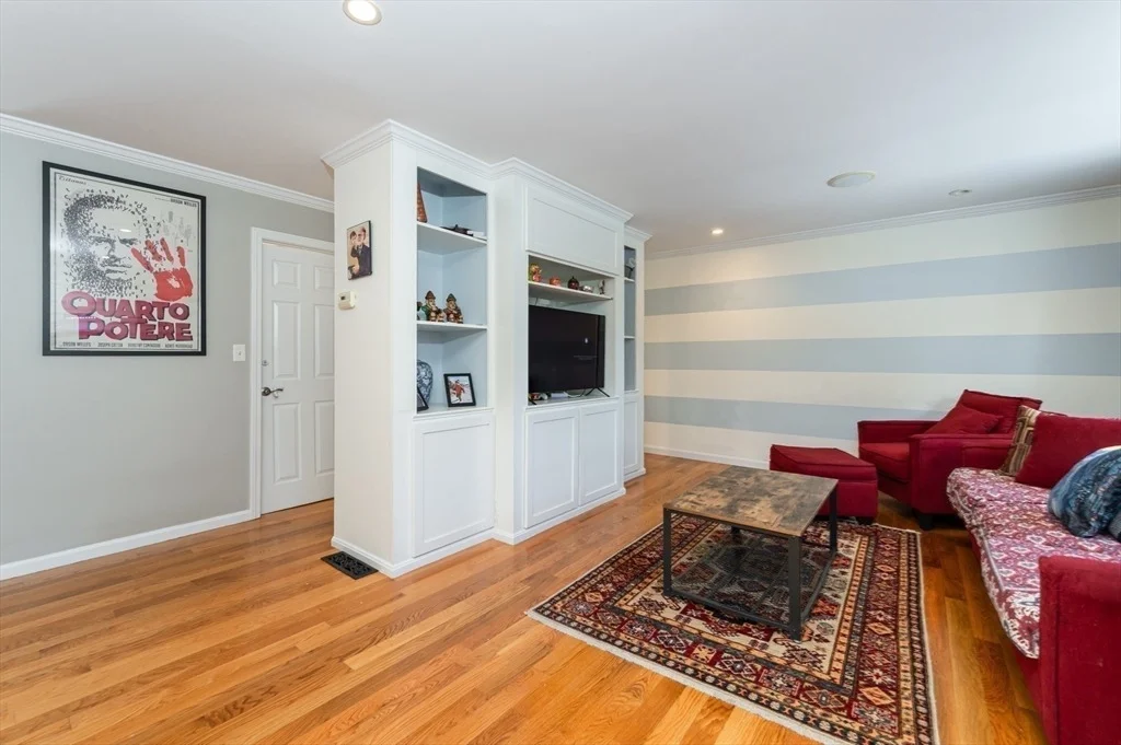 Photo of 31 Hillside Rd