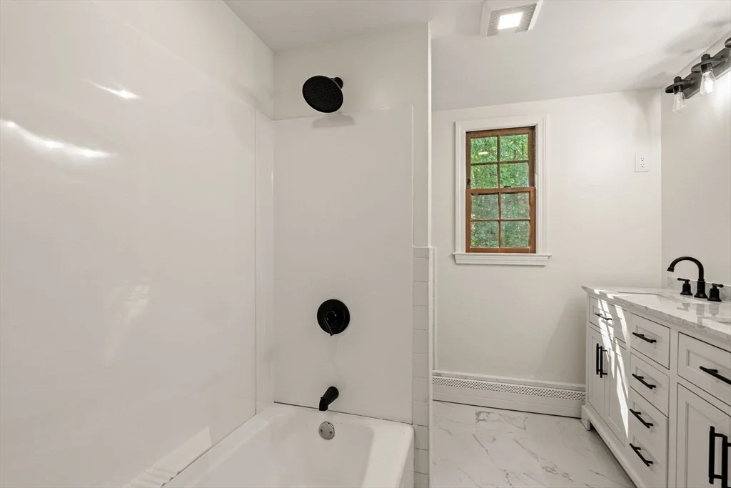 Photo of 123 Dutton Rd