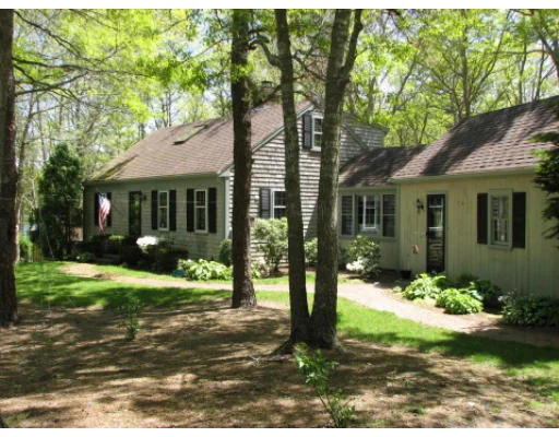 Photo of 6 Pond Cir