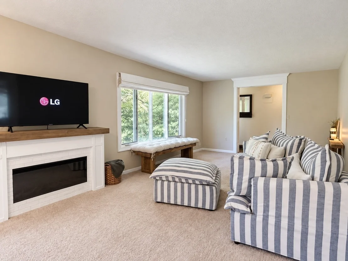 Photo of 75 Desert Brook Rd