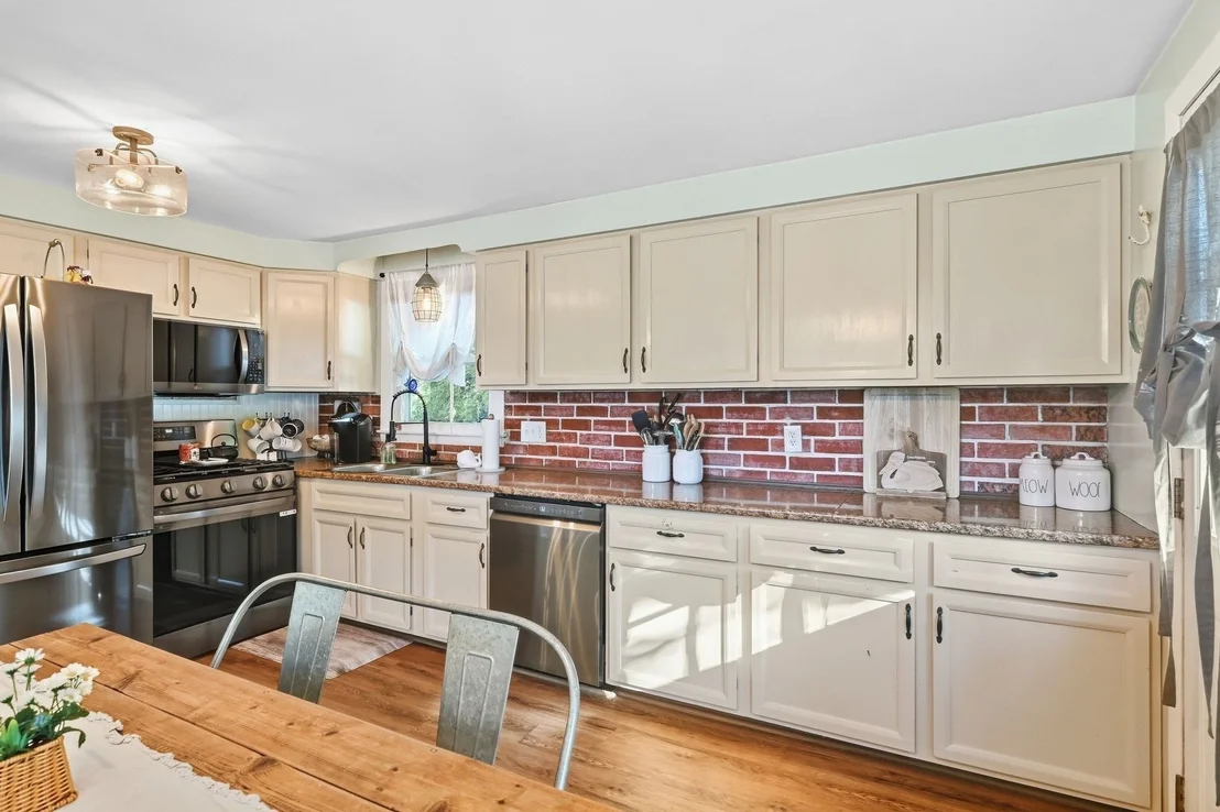 Photo of 21 Circuit Ave