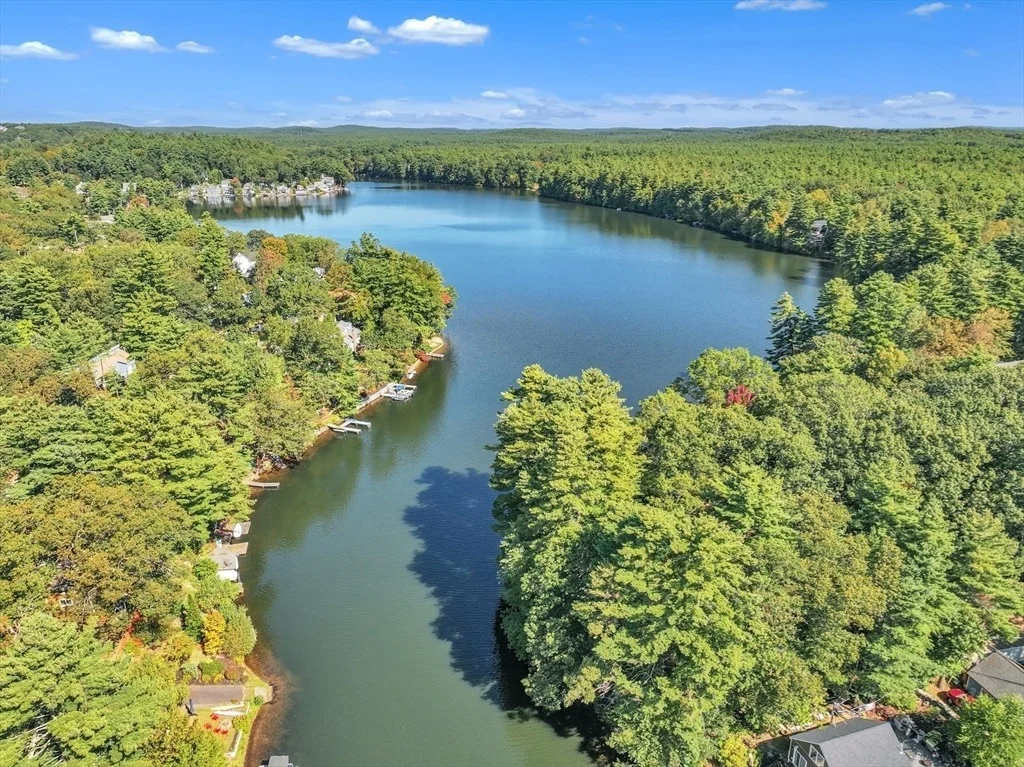 Photo of 210 Barton Rd