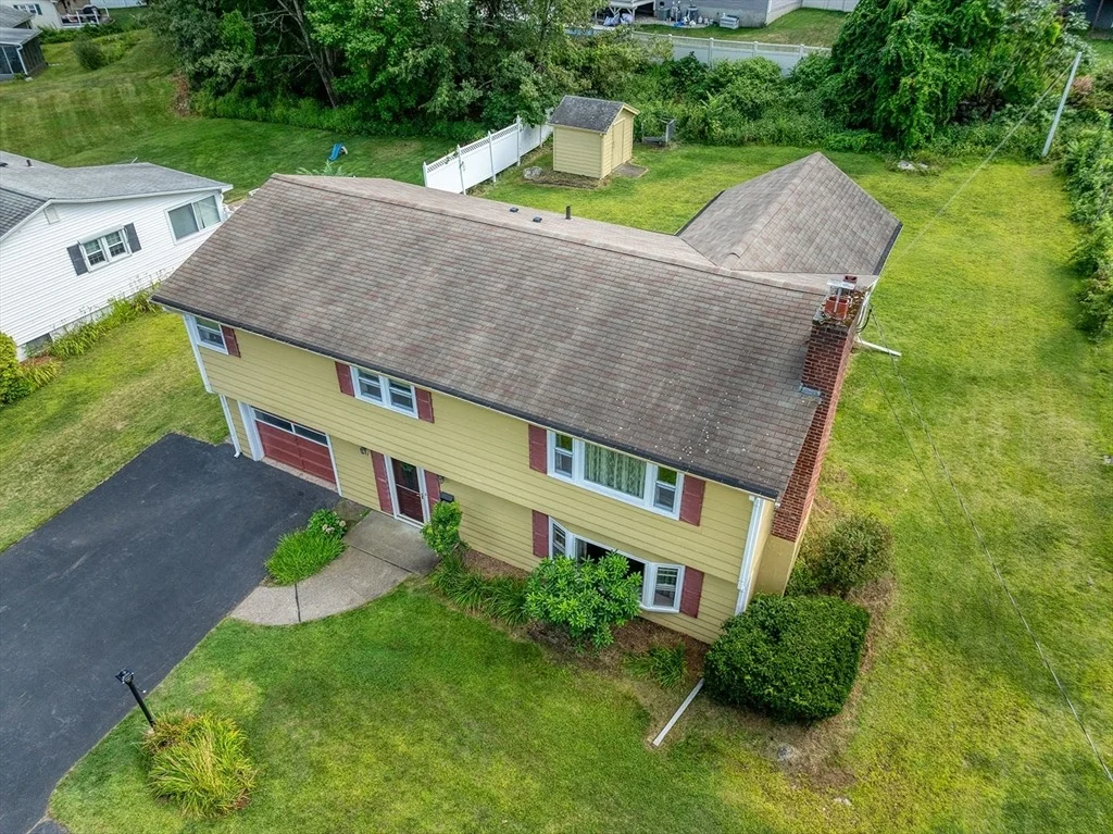 Photo of 17 Leslie Rd