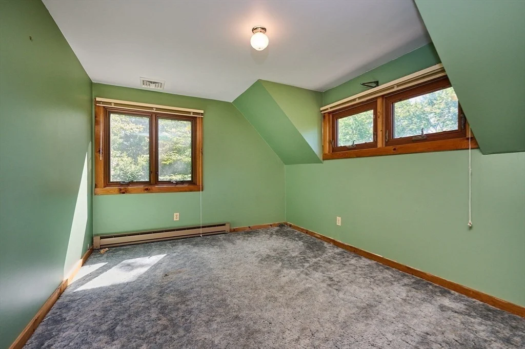 Photo of 10 Hunters Hill Cir