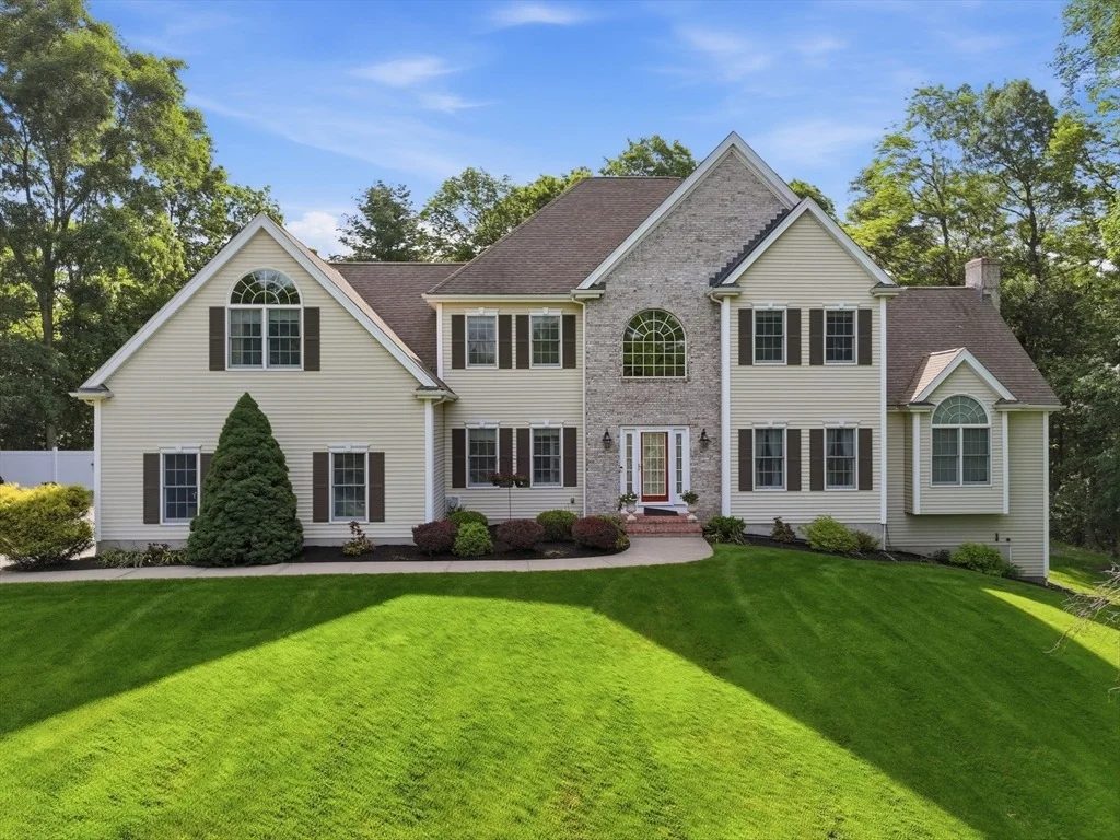 Photo of 74 Whipple Brook Road