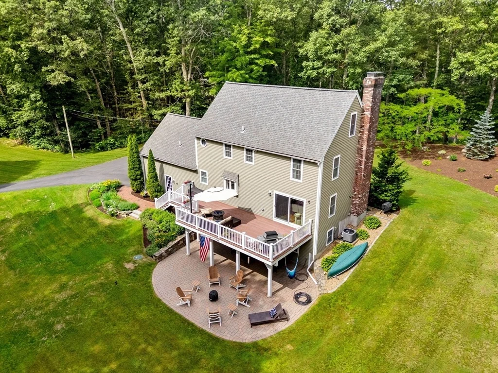 Photo of 470 Lost Lake Dr