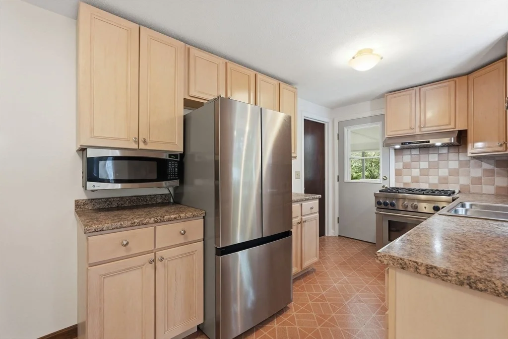 Photo of 87 Logtown Rd