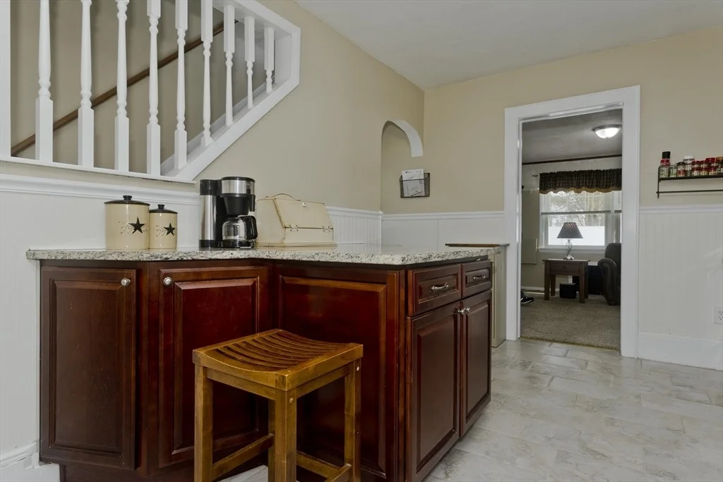 Photo of 85 Edgewater Rd