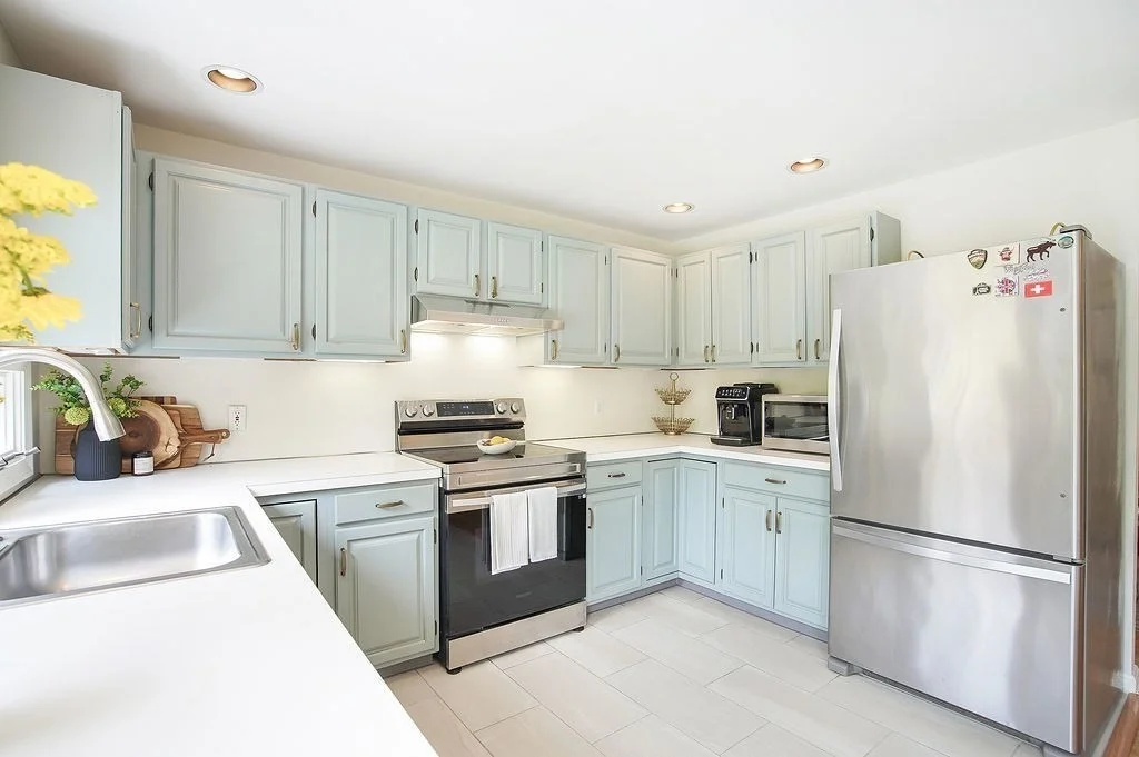 Photo of 131 Queen Ave