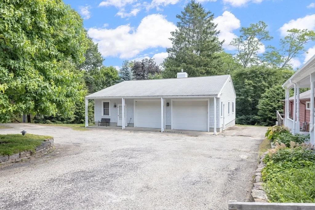 Photo of 32 Everett St