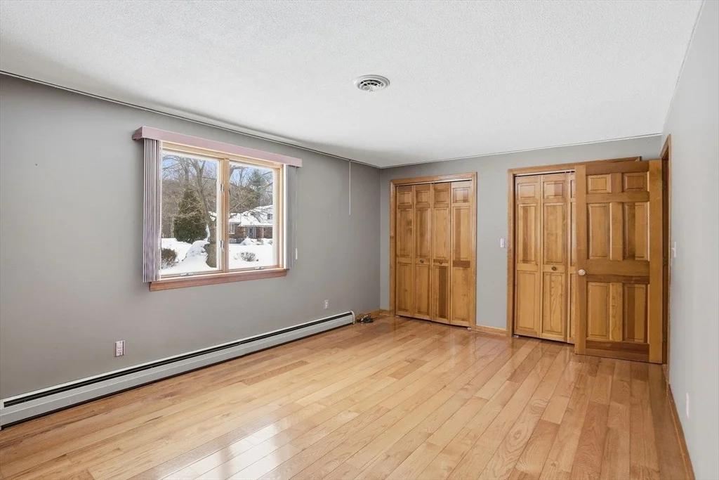 Photo of 80 Elizabeth Dr