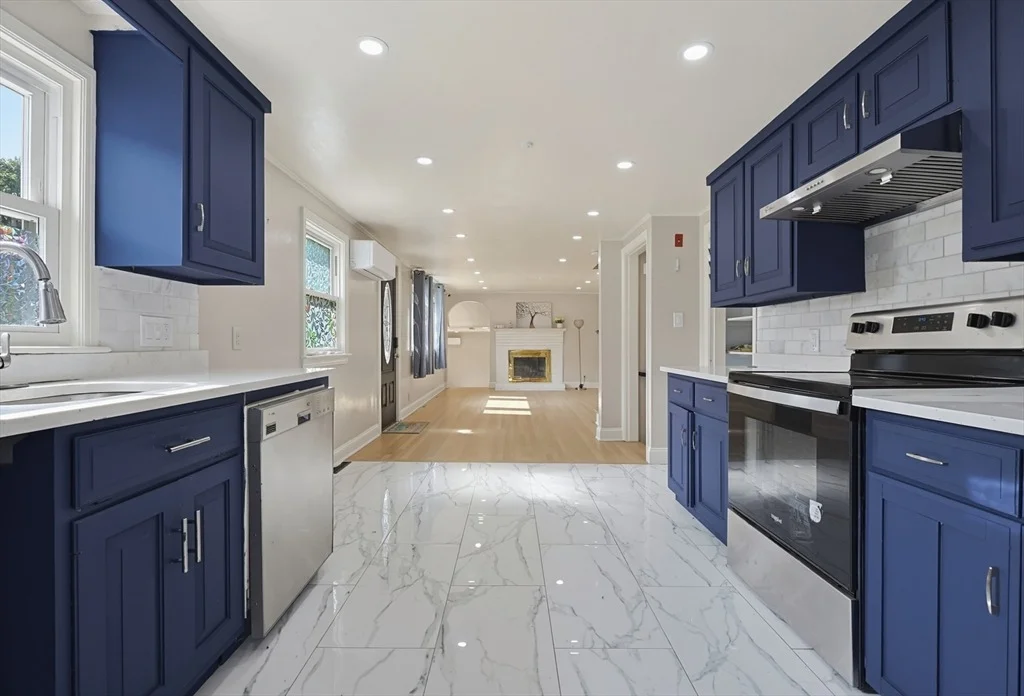 Photo of 14 Lewis Rd