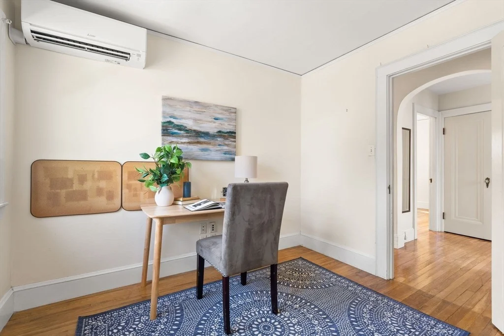 Photo of 305 Park Ave