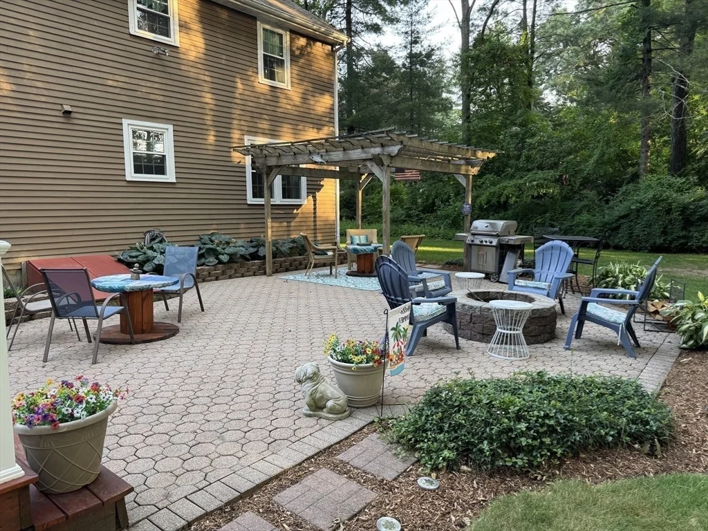 Photo of 72 Hickory Drive North